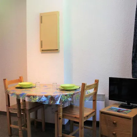 Cosy 2 Pers A Vars Les Claux, Proche Remontees Mecaniques Et Centre Residentiel - Fr-1-330b-206 *